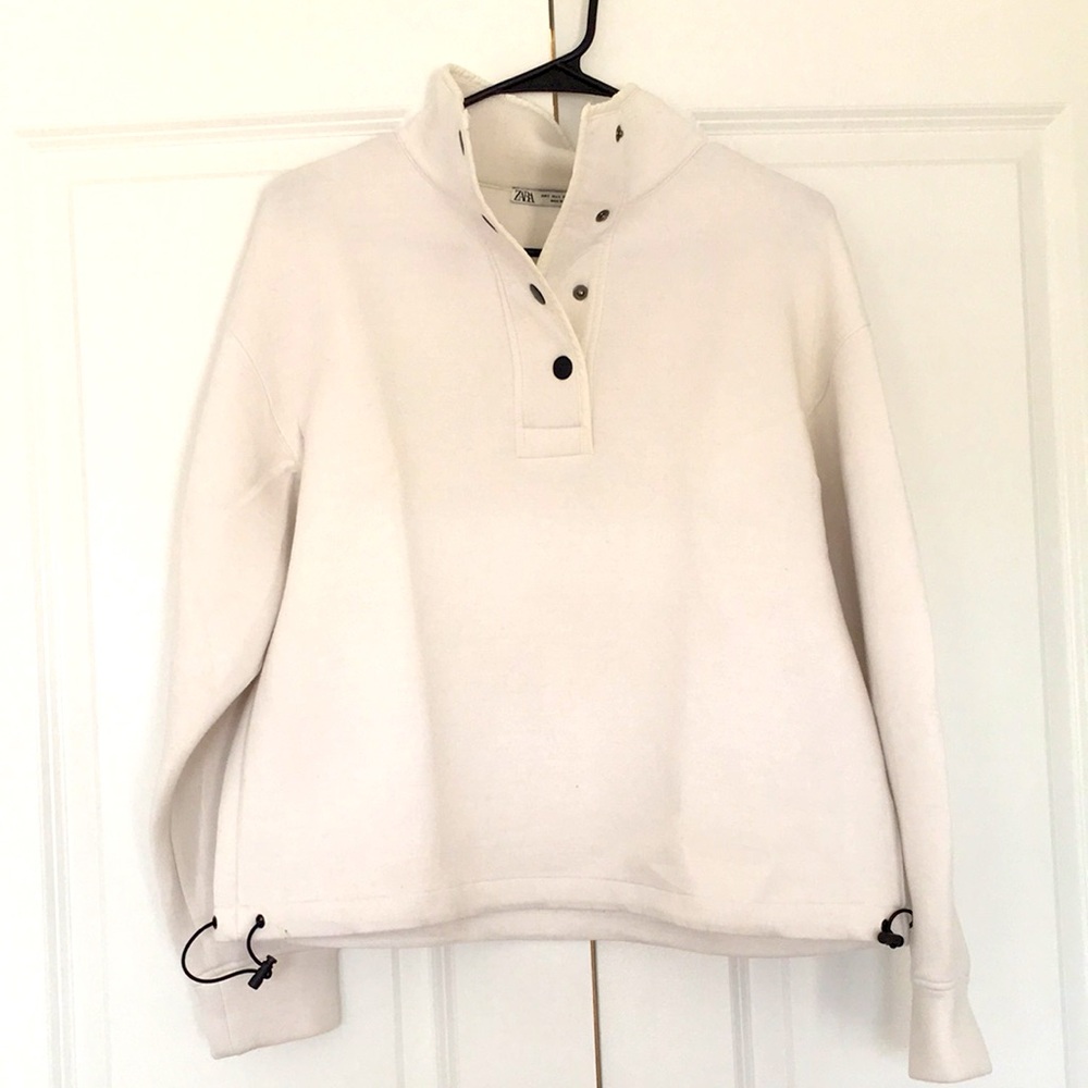 Zara Cream Colored Scuba Sweatshirt Size S